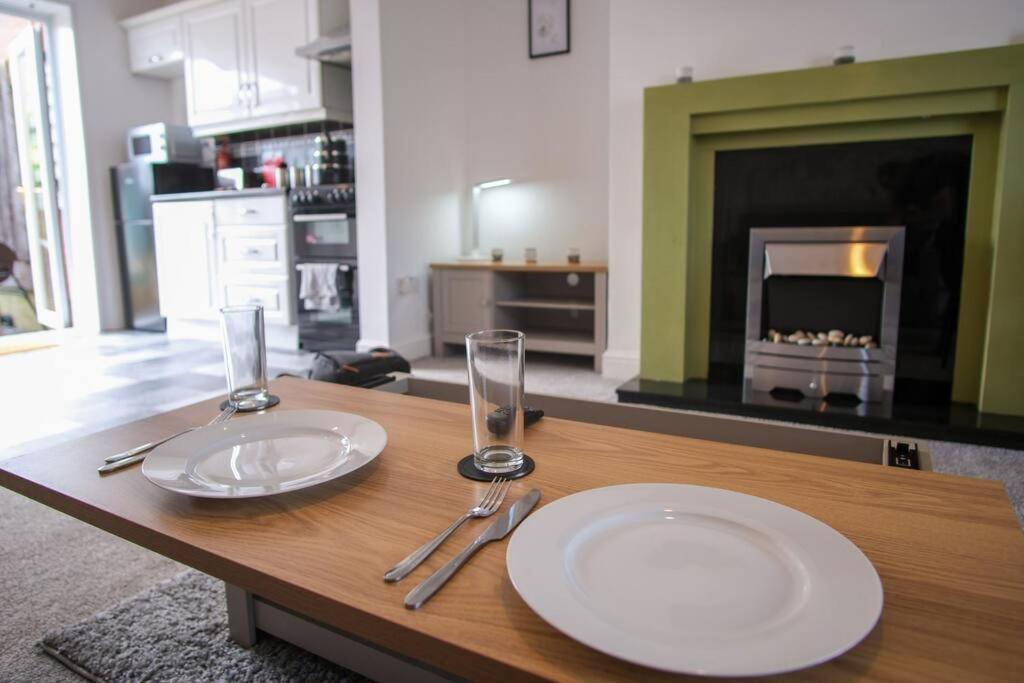 3 Bed, Parking Inc 15 Percent Off For Monthly Stays Westoe Esterno foto