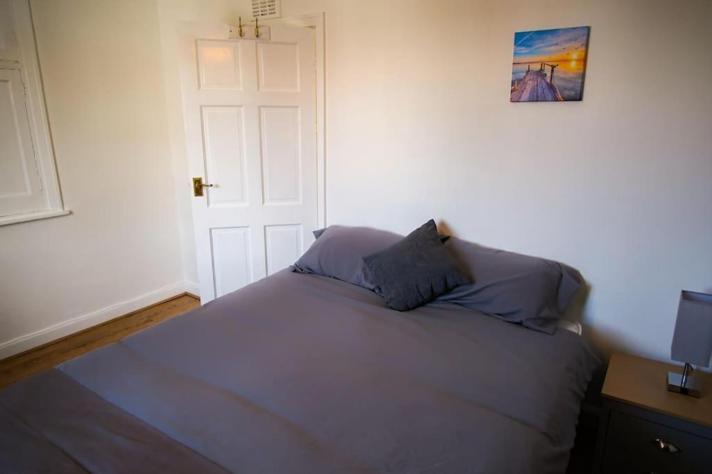 3 Bed, Parking Inc 15 Percent Off For Monthly Stays Westoe Esterno foto