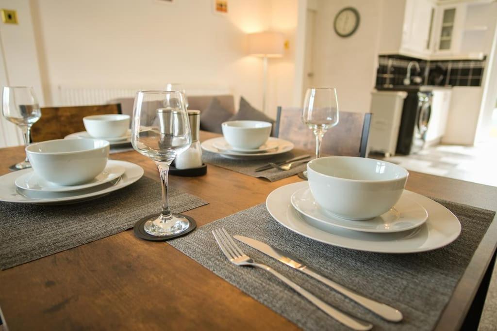 3 Bed, Parking Inc 15 Percent Off For Monthly Stays Westoe Esterno foto